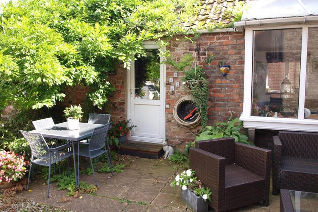 Self-Contained Annex - Beautiful Village Near York Exterior photo
